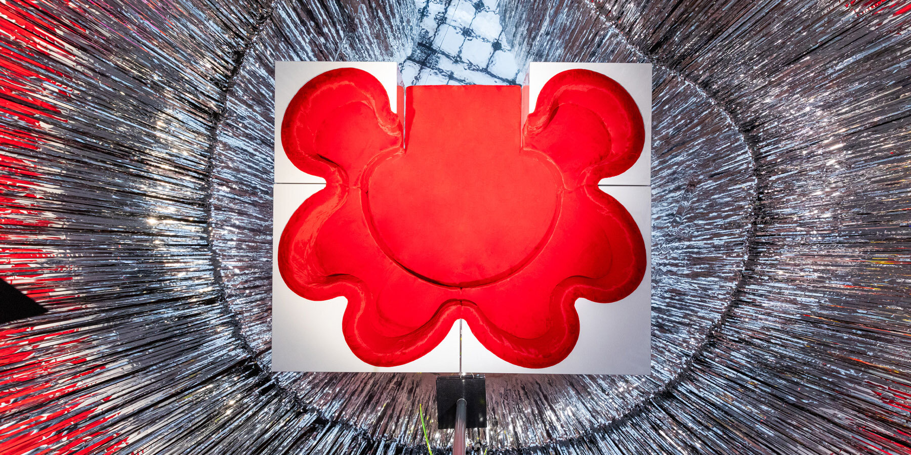 《Ultrafavola | Poltronova Beyond the Mirror》展览打造超现实设计迷宫-21