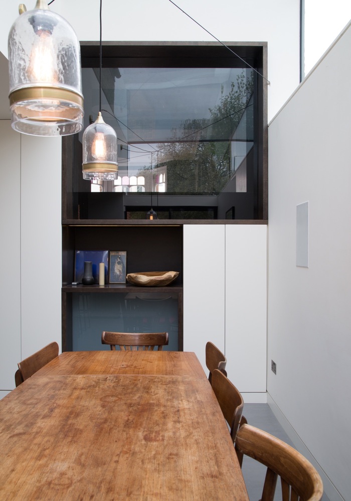 伦敦玻璃盒住宅的室内设计亮点-40