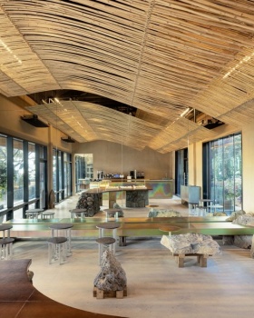 Cafe Camellia · 火山岩上的艺术咖啡空间丨韩国丨LimTaeHee Design