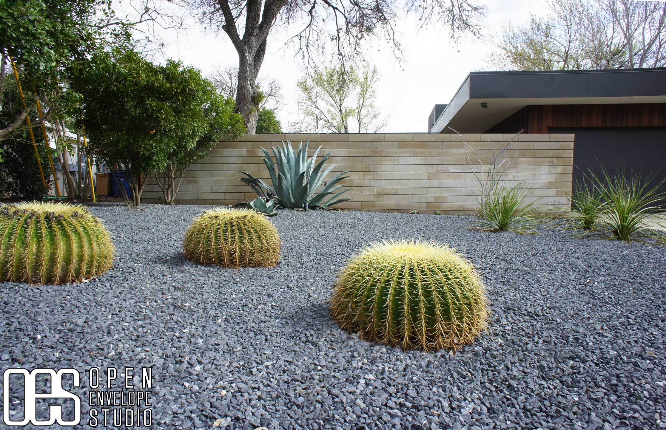 阿贝纳特住宅 | 现代简约的庭院景观设计-5