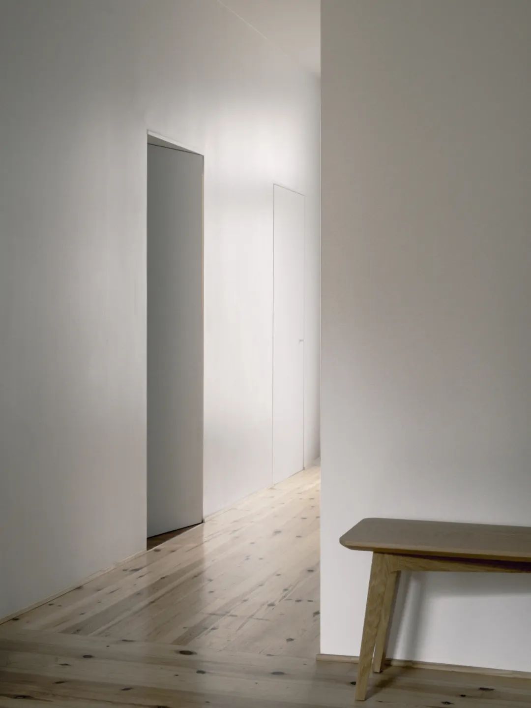 加拿大蒙特利尔 Waverly Residence 公寓，极简厨房模糊室内外生活-16