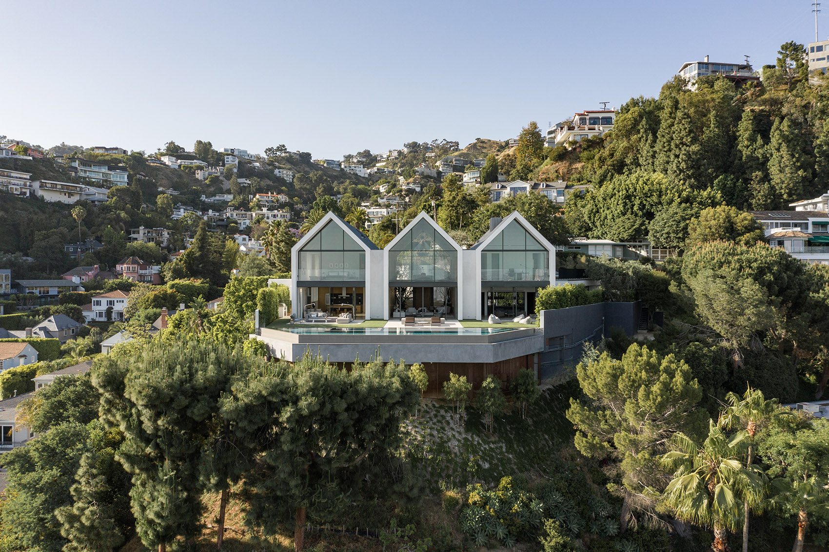 带有悬挑泳池的住宅，洛杉矶 / Standard Architecture-103