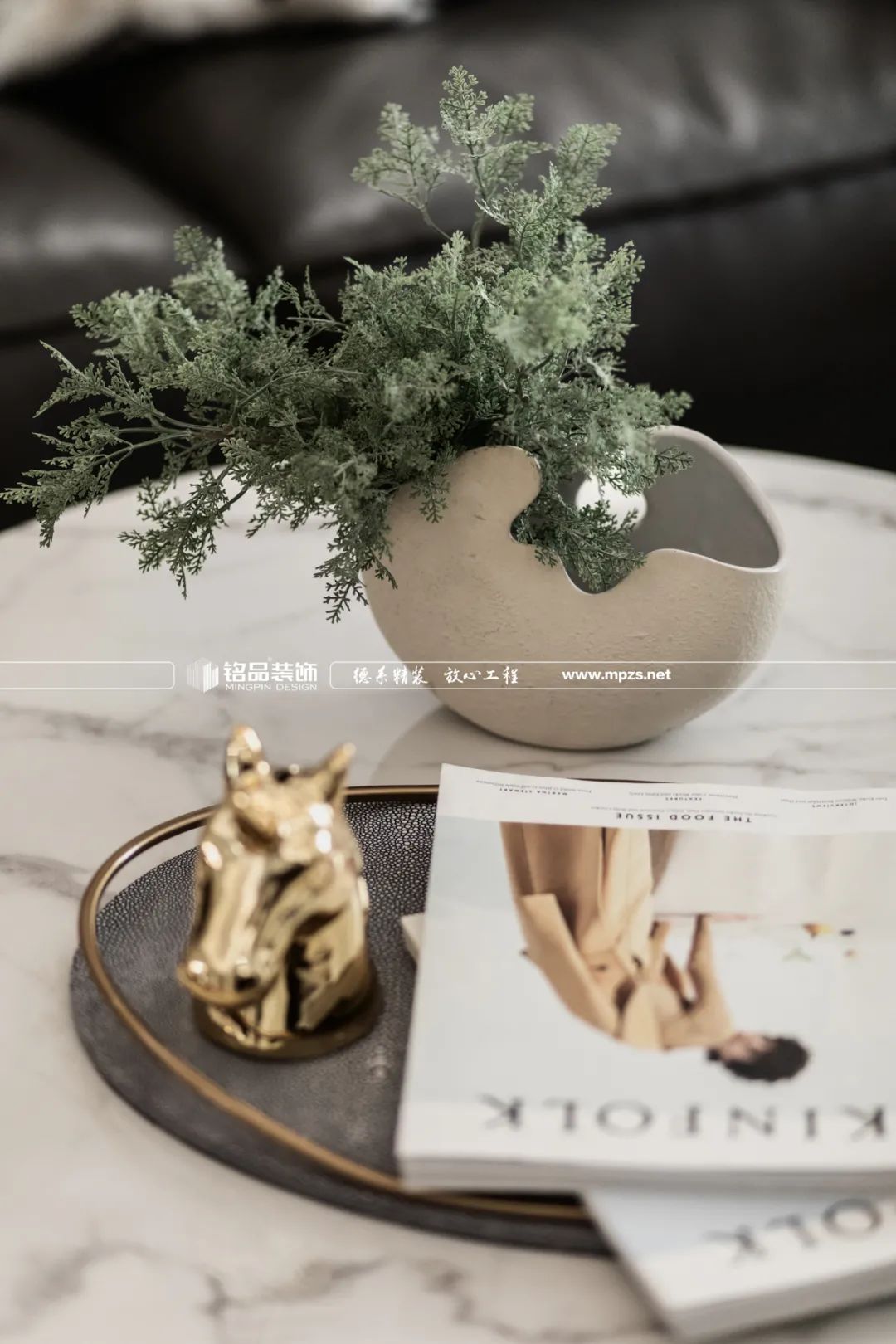 龙湖滟澜山现代轻奢案例，客餐厅打通扩容 1/3-4