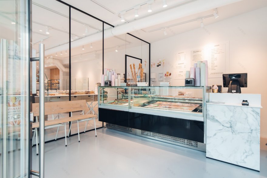 荷兰 Korenbloem Schaafsma 现代时尚巧克力店设计丨Emondt KMI-21