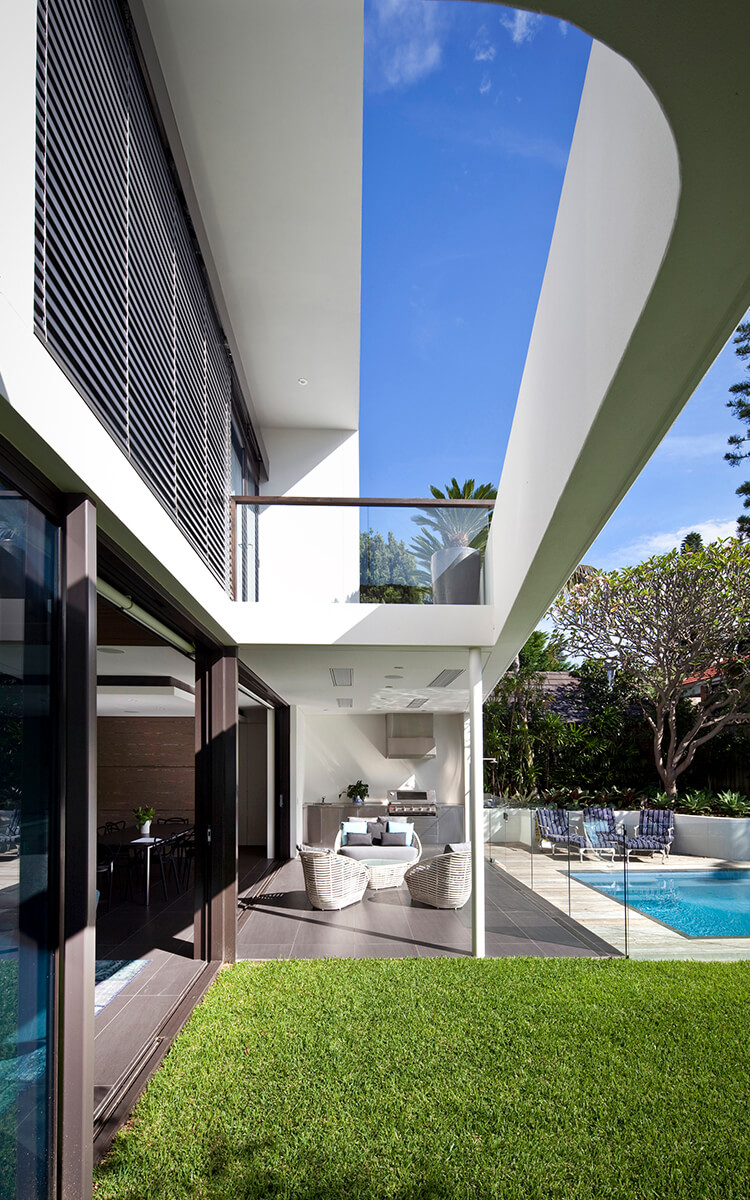 BUTTERFLY HOUSE Stafford Architecture-2