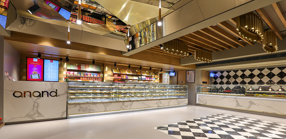 印度宫殿风格甜品店,传统奢华与现代简约的完美结合-17