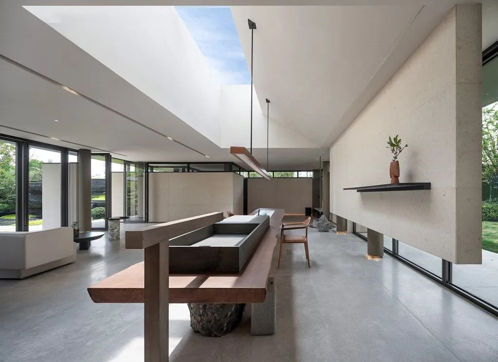 中南春风里售楼处 | 融合中西文化的现代园林空间-23