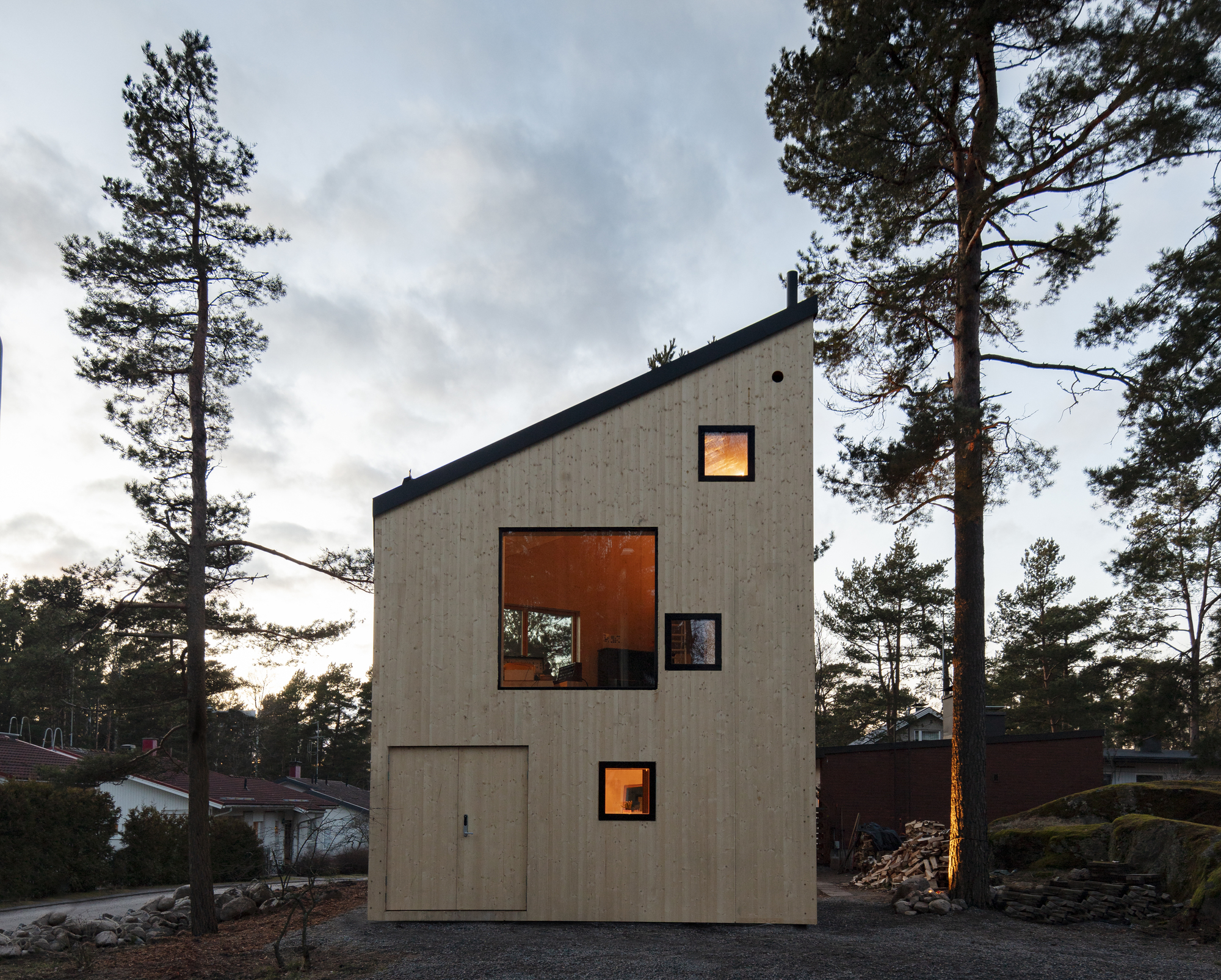 12 House / ORTRAUM-25