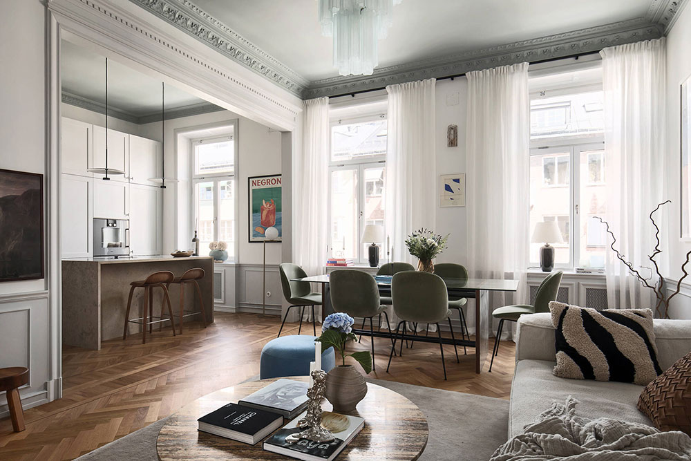 摩登斯堪的纳维亚公寓 | 彩色天花板的惊艳设计-5