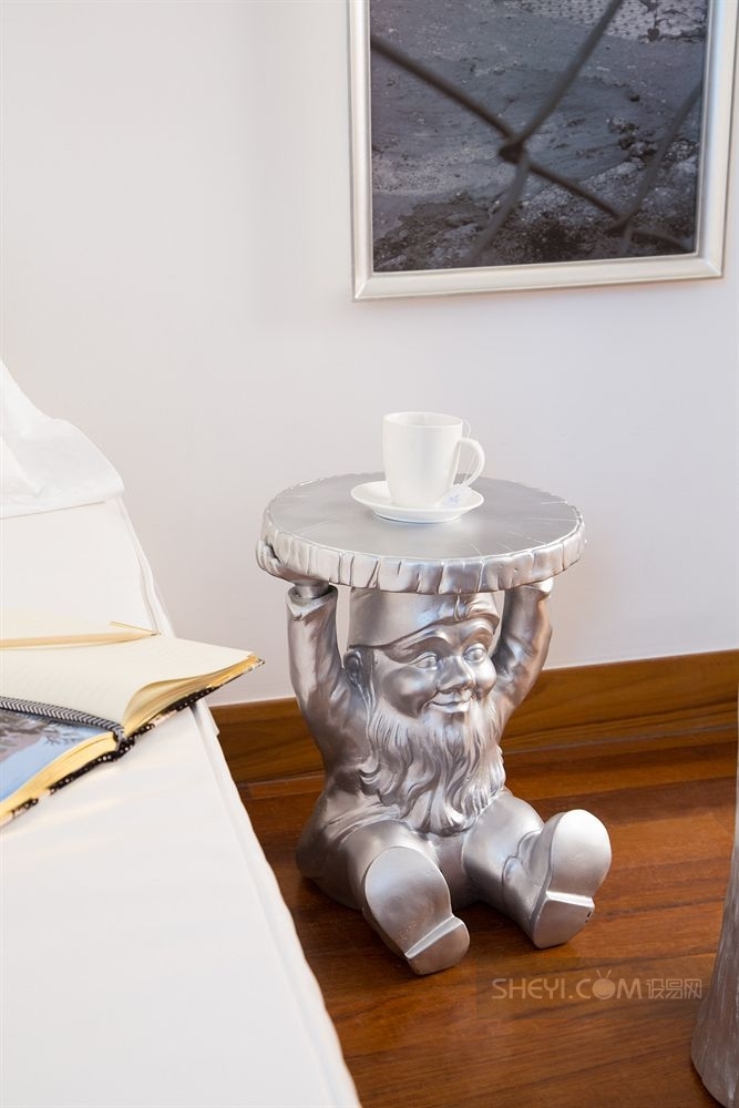 菲利浦·斯塔克的时尚艺术-14