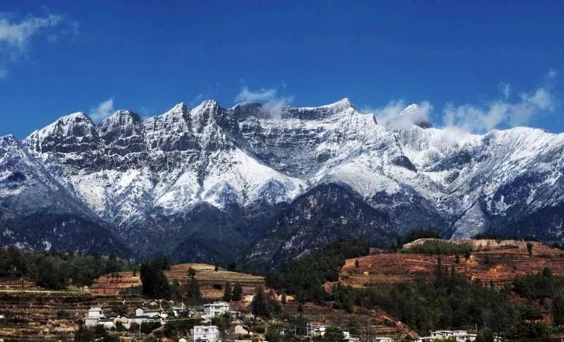 轿子山大酒店 | 民族风与现代设计的完美融合-8