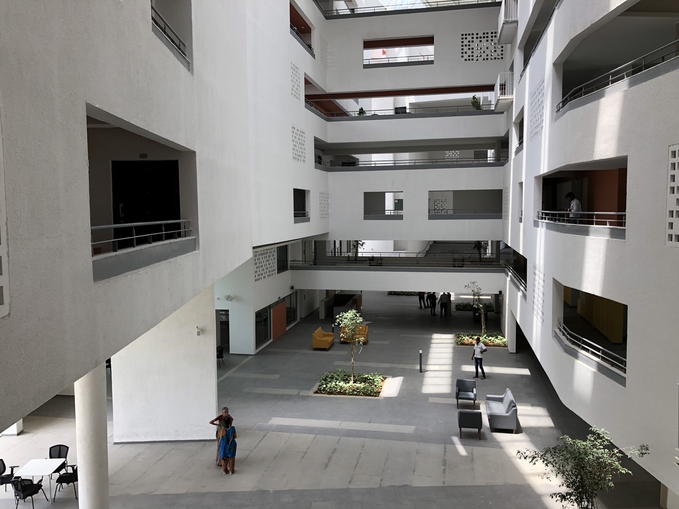 德万哈里的公园边养老院·综合社区生活的活力空间-36