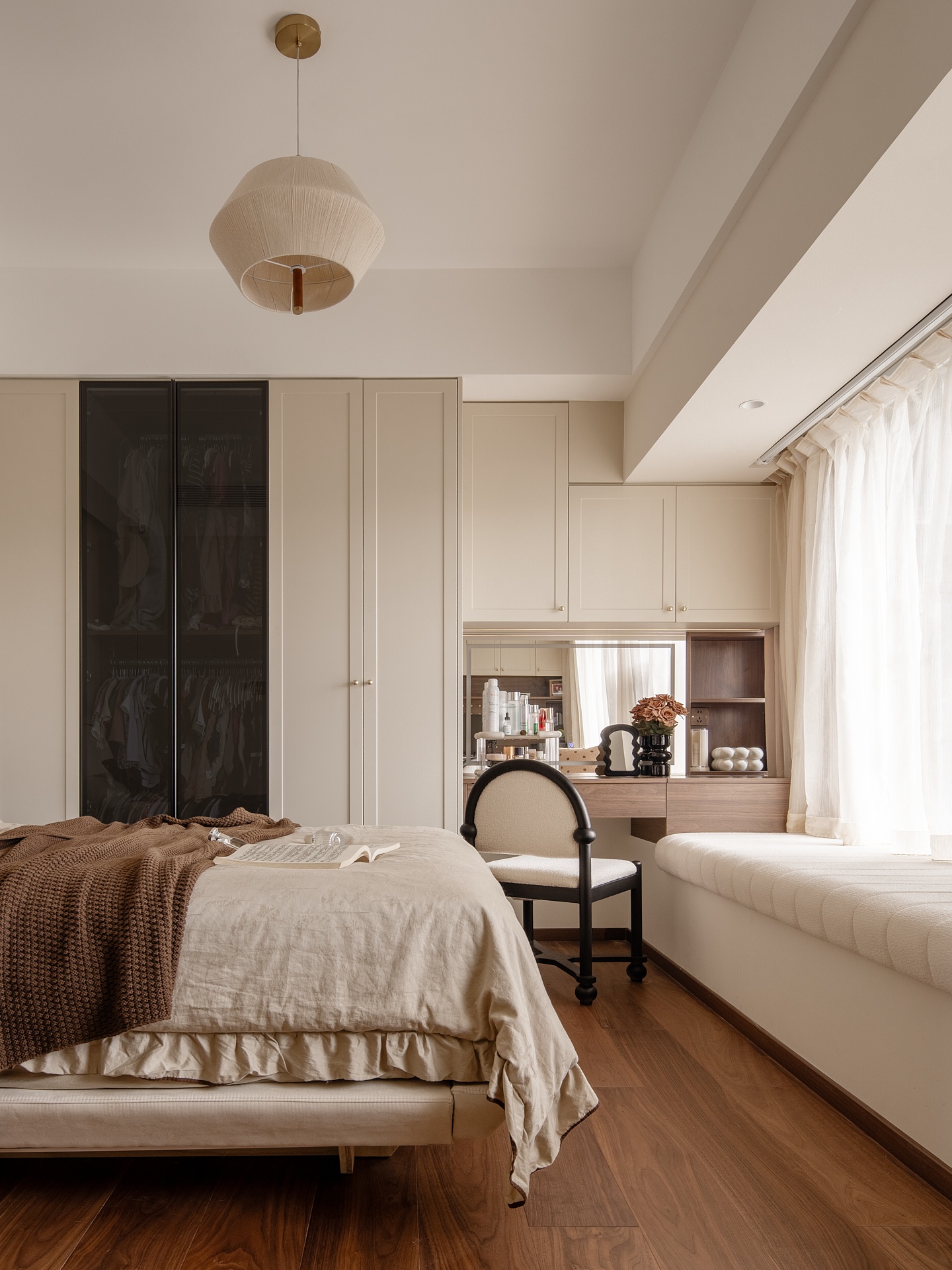 自带电影感的焦糖法式,艺术与生活的浪漫交响-38