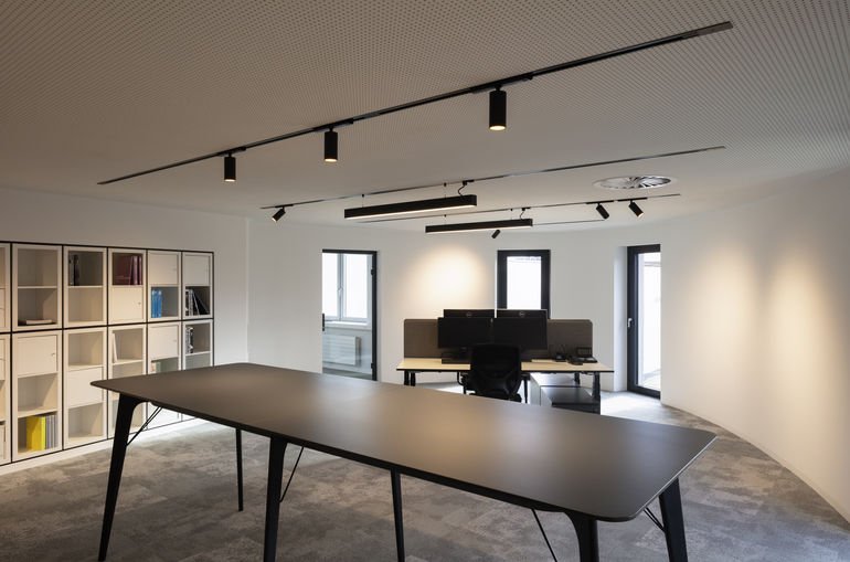 Delta Light Deutschland办公楼及展厅改造与翻新-8