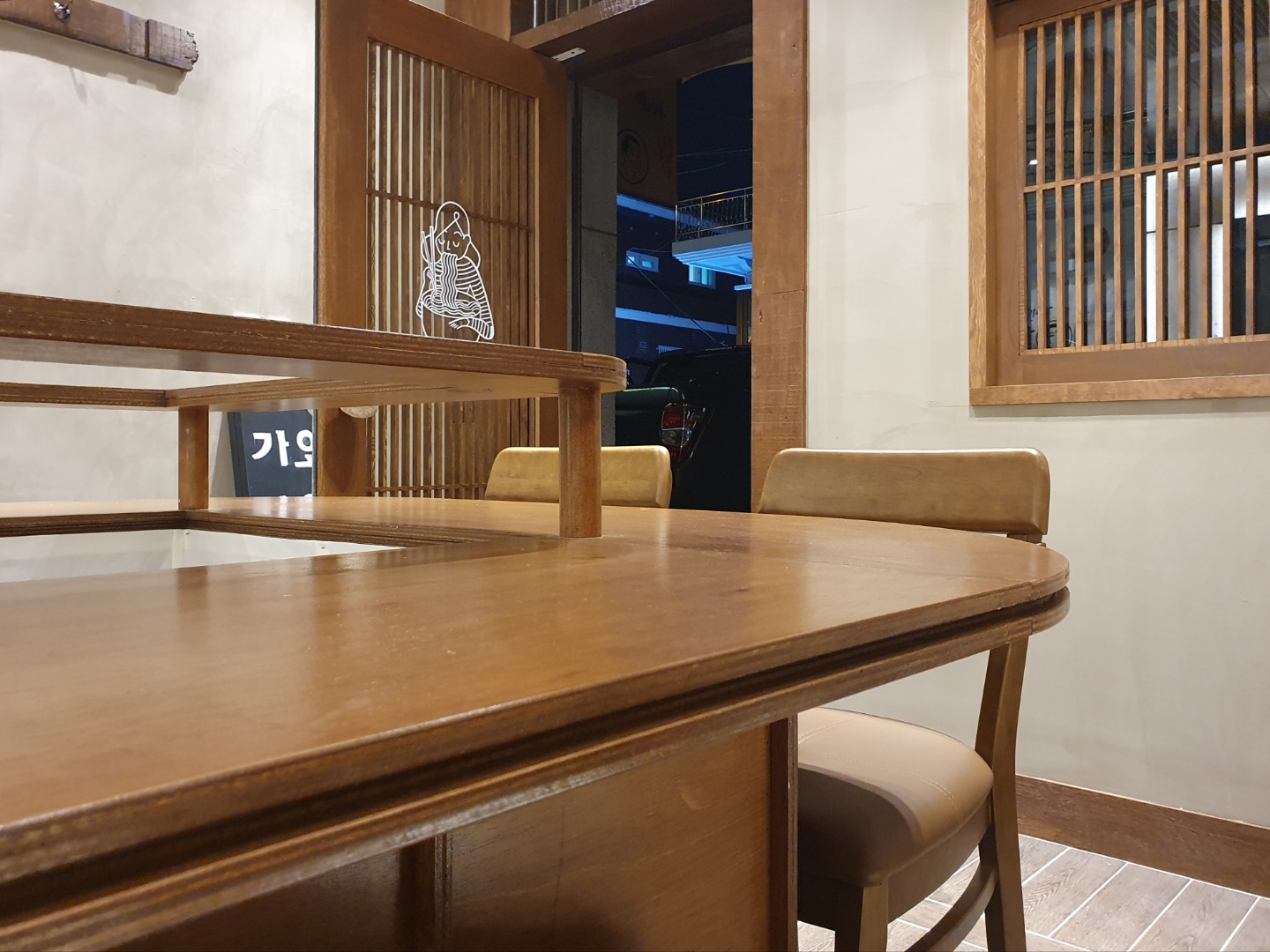 韩式复古风情 10 坪小店精致设计-10