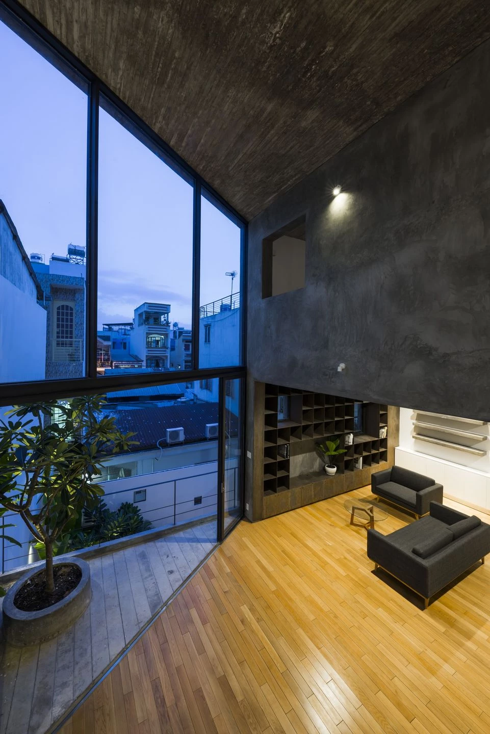 越南密集住宅区的三维花园住宅-28