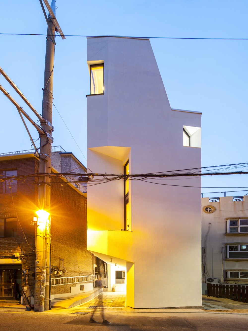 首尔“裂缝”之家 | 小地块中的大空间设计-38