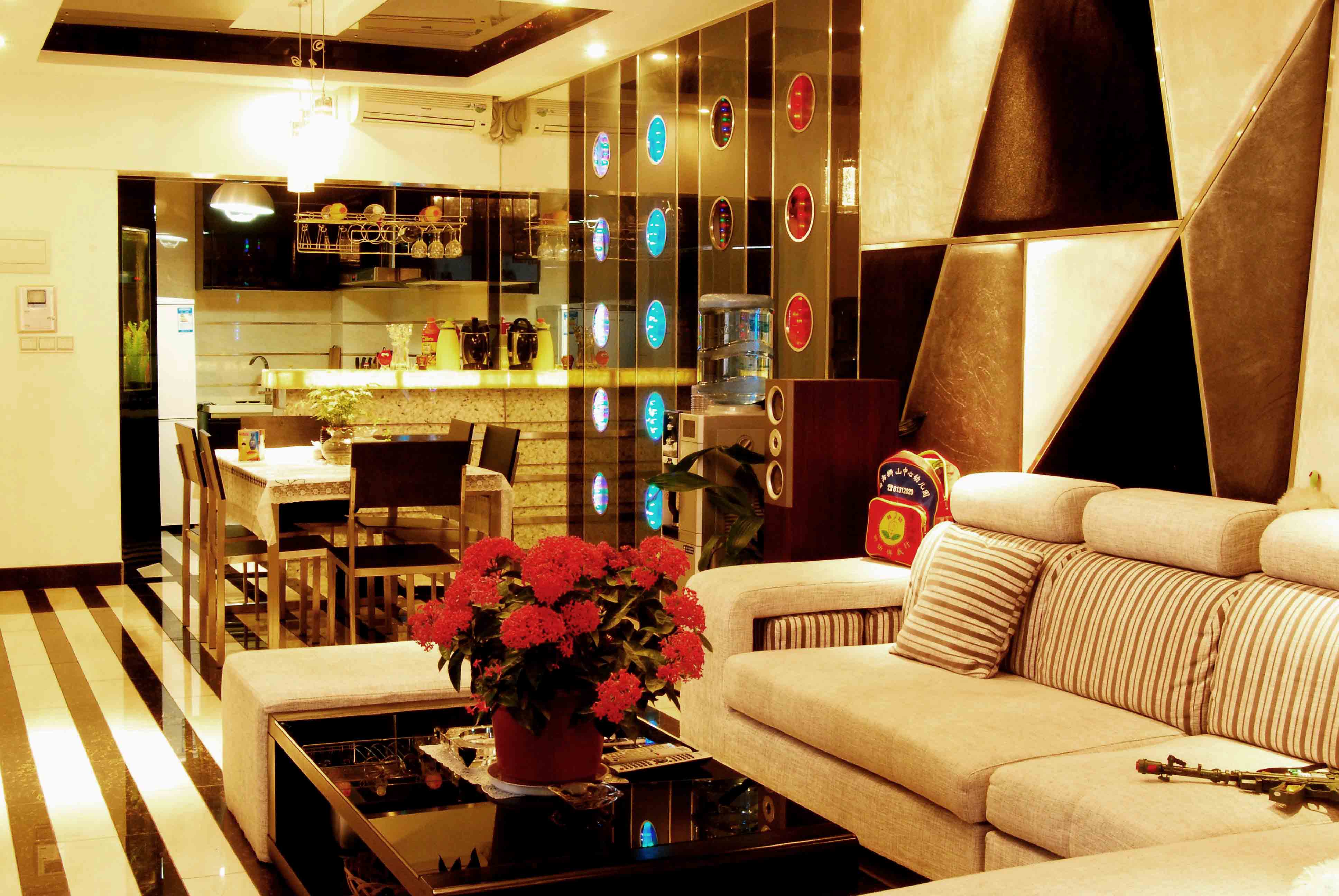 炫彩生活空间，态度尽显-4