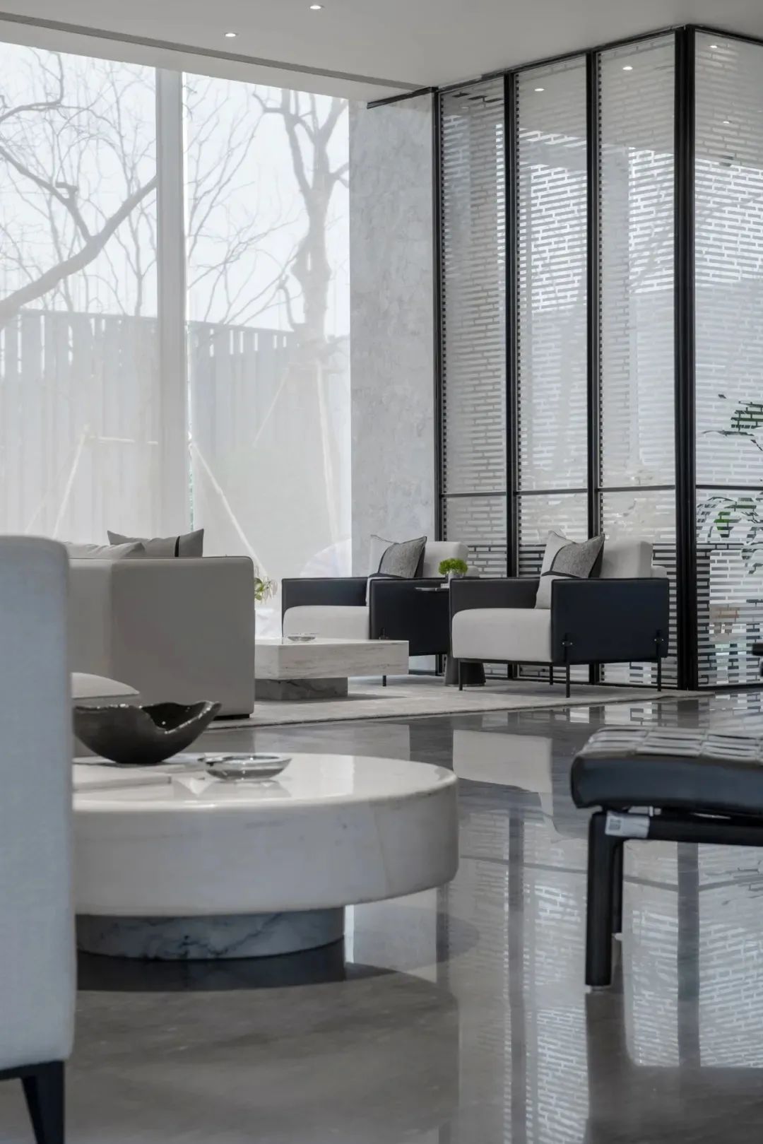 融创南昌·玖玺台销售中心 | 现代简约中的艺术与自然共生-30