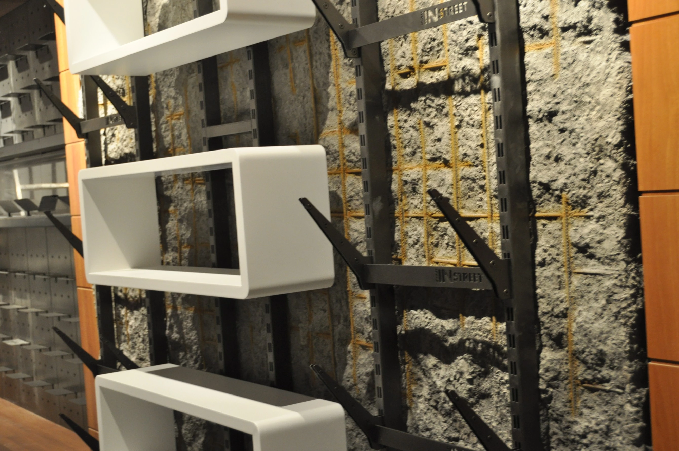 街头运动旗舰店-11