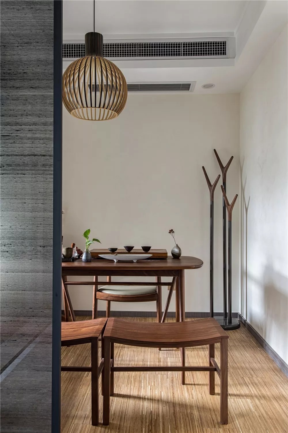 长江绿洲上的现代简约风精装房改造-15