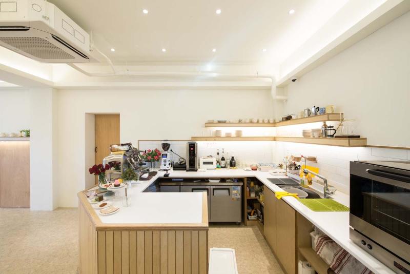 简约照明打造 17 坪咖啡厅-7