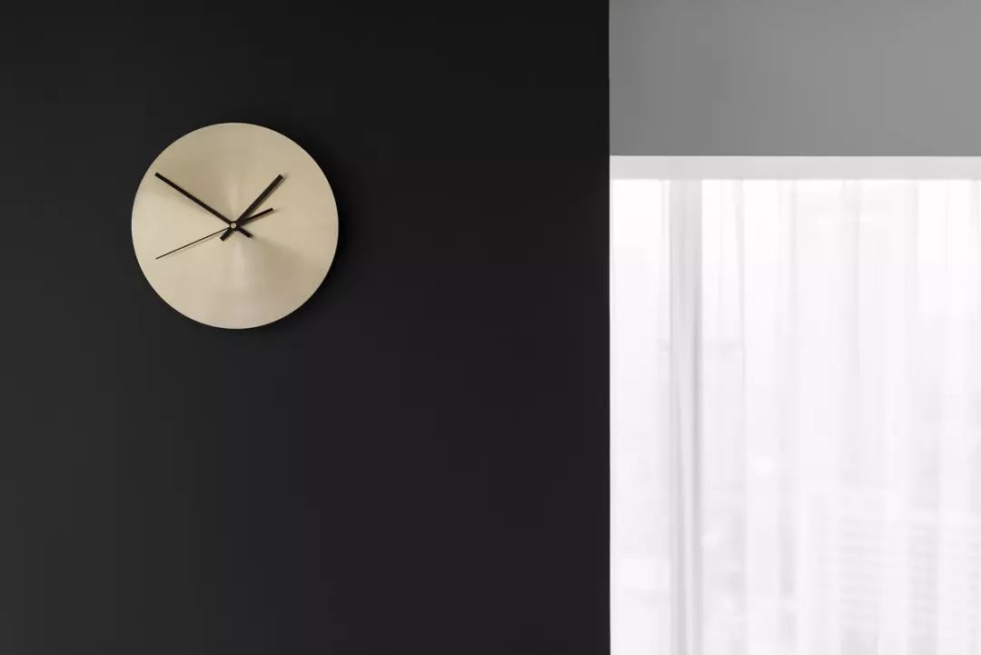 48 平米小户型秒变 100 平,现代风格设计展现空间魔法-35