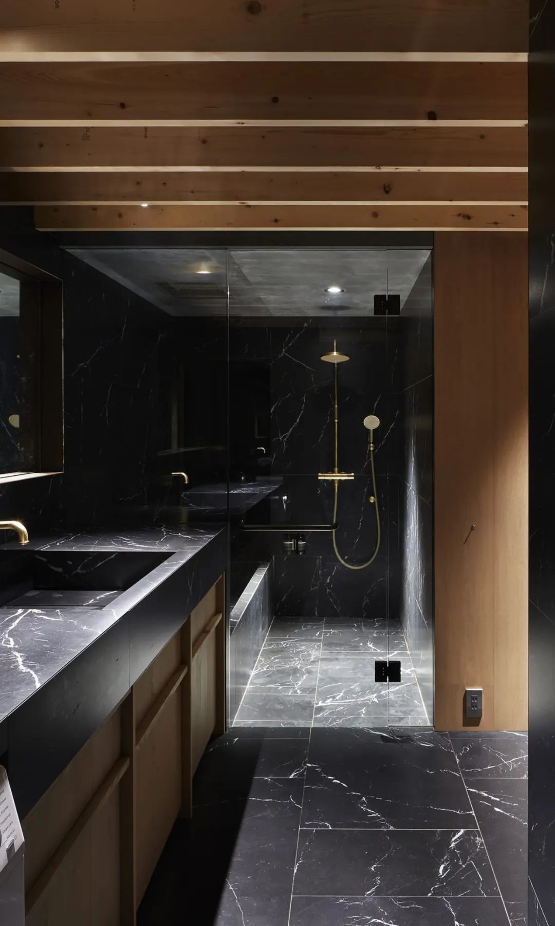 东京混凝土洞穴·极简主义私人住宅丨日本东京丨Suppose Design Office-33