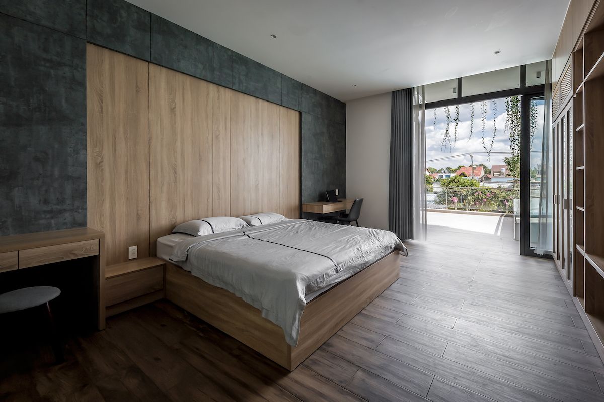 绿色桥梁连接多世代家庭-9