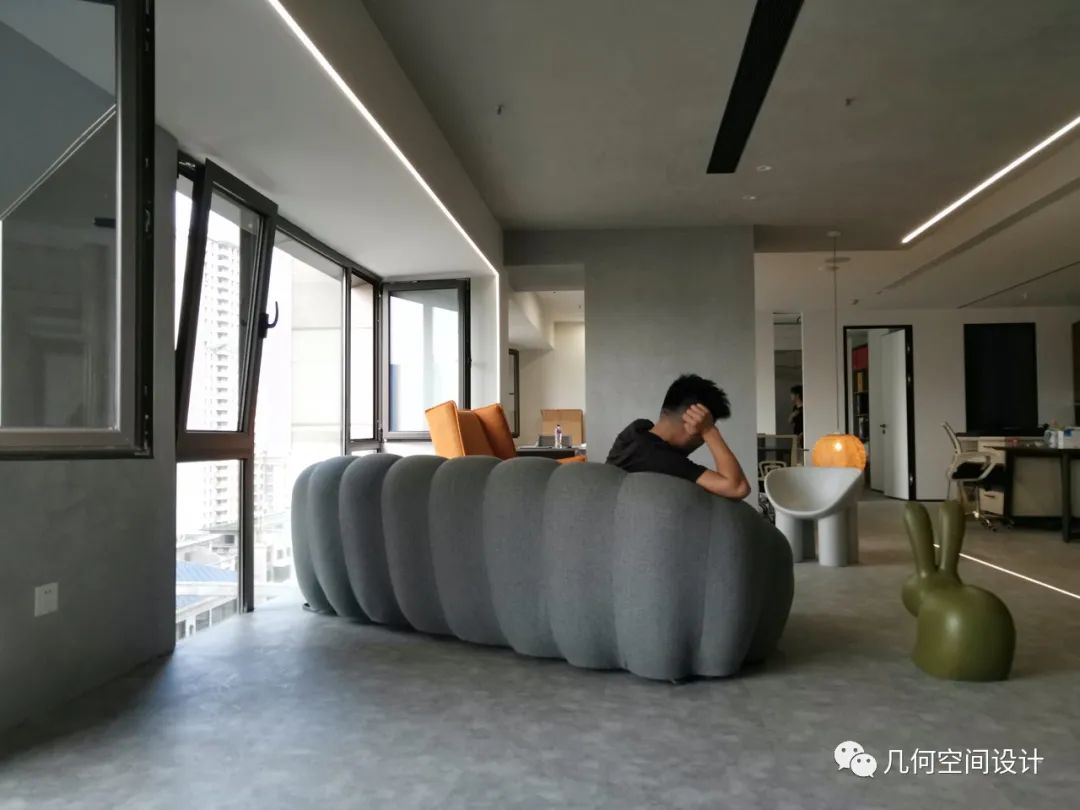 宫崎骏式设计,打造 230 平米极简美感之家-99