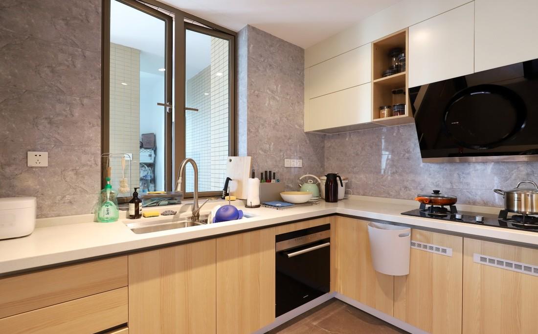 广州轻奢北欧风大户型设计,多元素空间利用-32