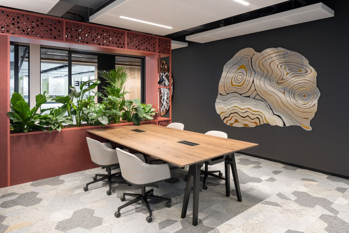 世邦魏理仕办公室

注：CBRE 是全球知名的房地产服务和投资管理公司世邦魏理仕（CBRE Group, Inc.）的英文缩写 丨荷兰兹沃勒丨CBRE Design Collective-13