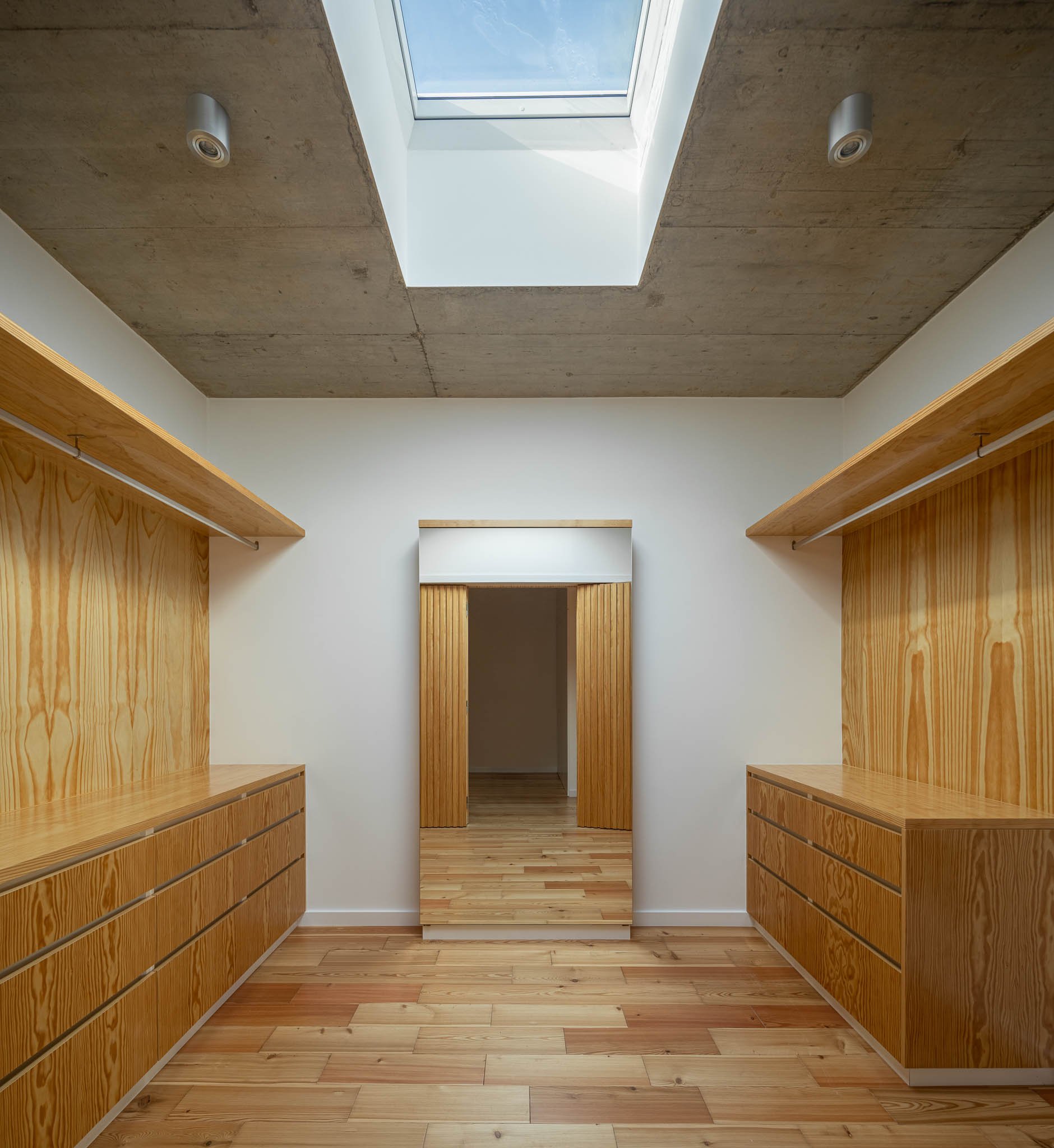 伊利亚沃之家丨葡萄牙丨M2.senos arquitectos-18