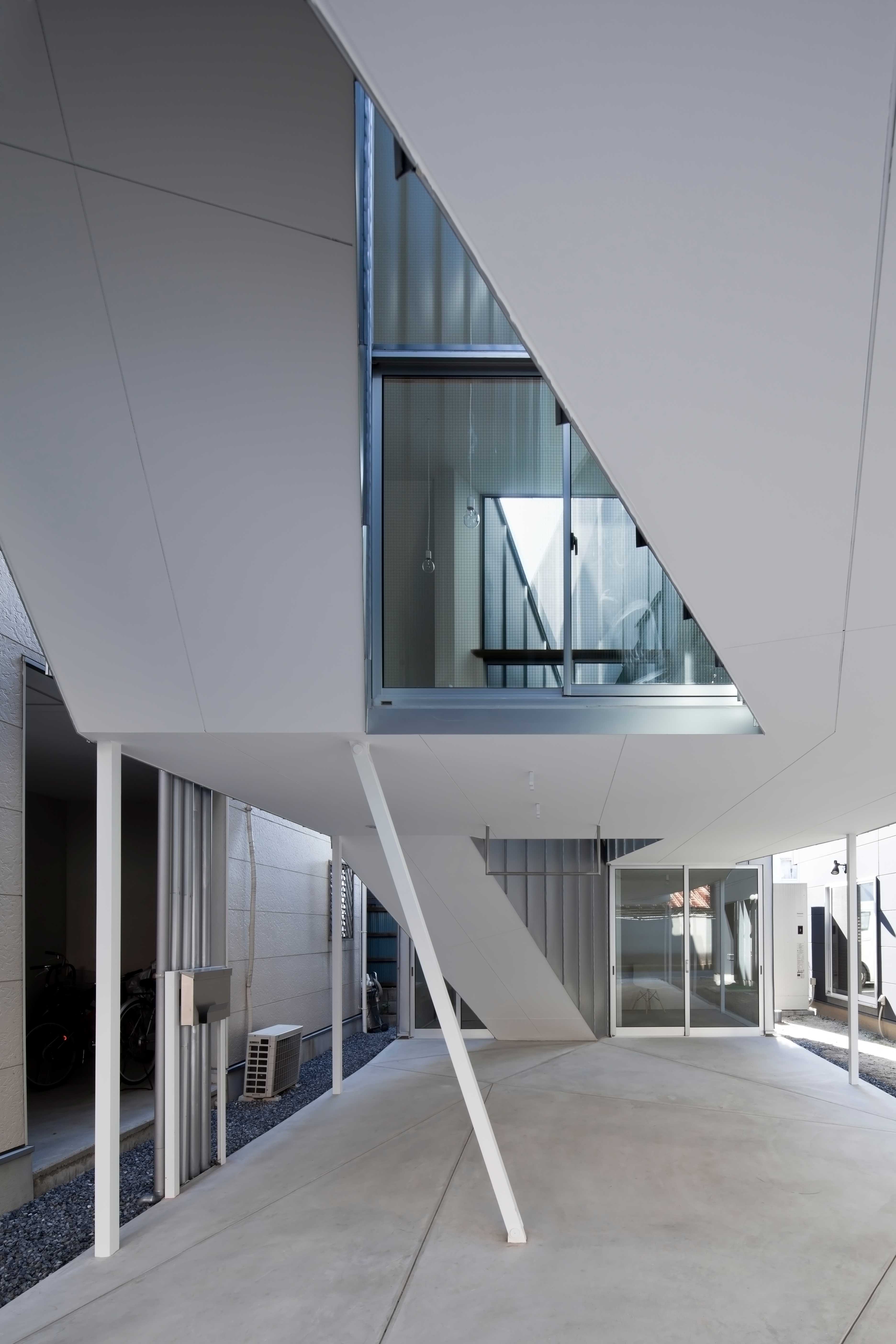 空中舞动的住宅 | 大阪市中心的三维居住空间-10