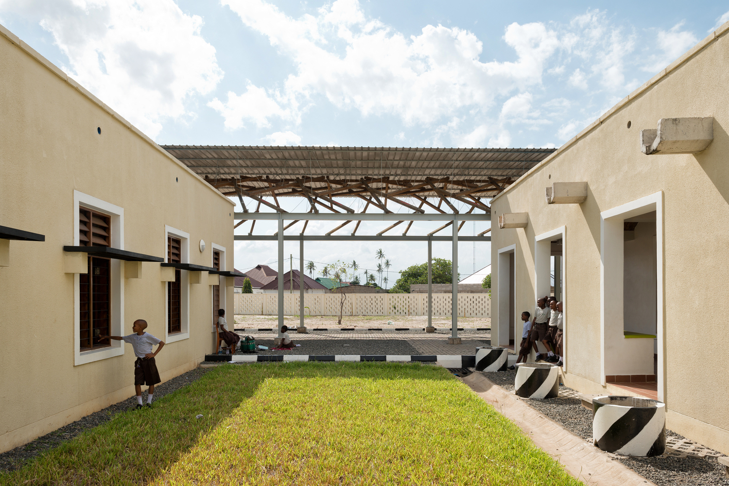 Tanzanian 幼儿园及小学建筑丨坦桑尼亚丨APC-17