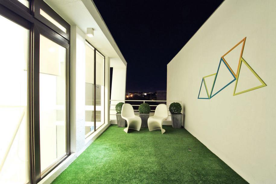 菲律宾首都现代青年联排别墅丨菲律宾马尼拉丨Buensalido Architects-33