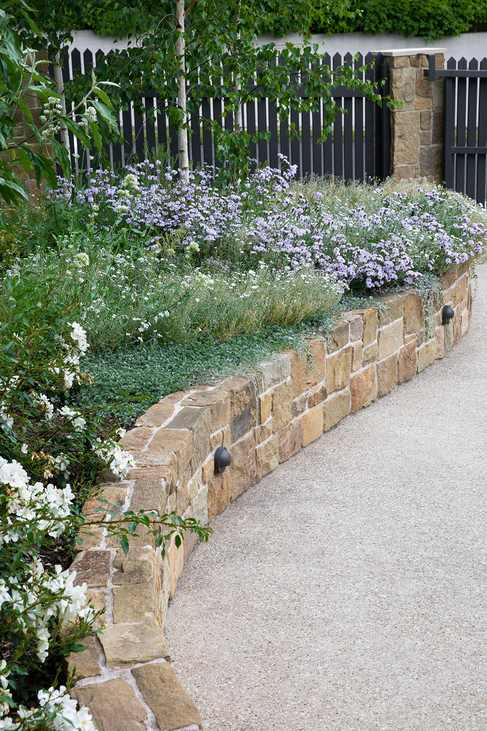 墨尔本新建住宅融入欧洲古堡风情-18