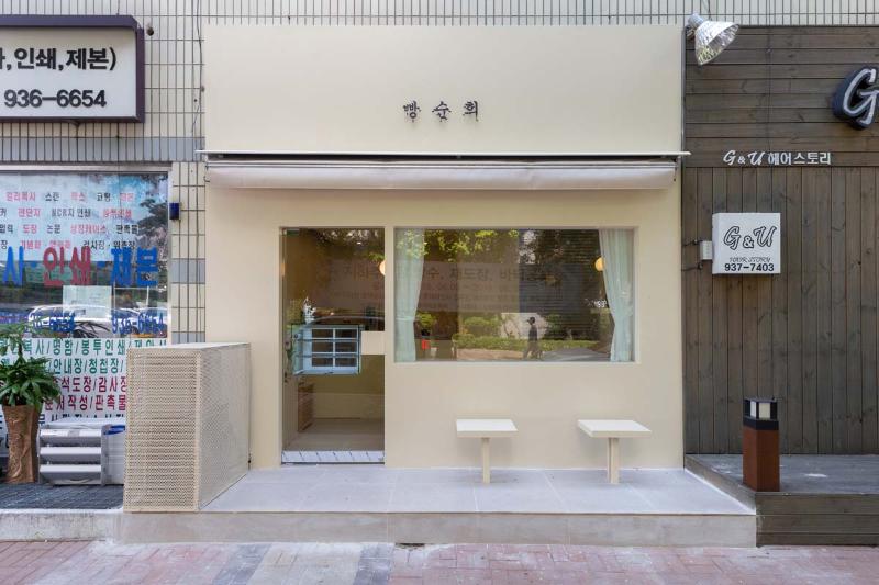 简约清新六坪蛋糕店设计-2