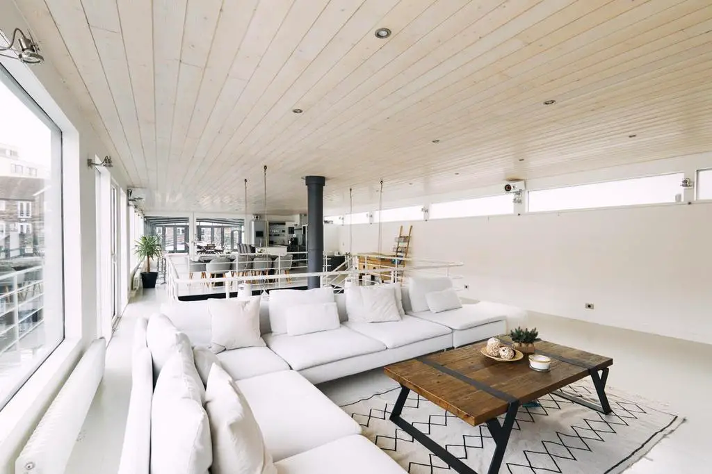 伦敦独特设计师 houseboat,水岸优雅舒适居所-2