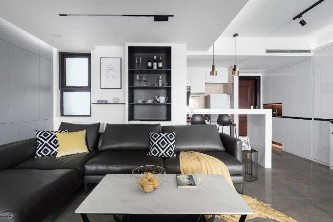 山中夜雨,极简克制美学营造温馨生活空间-27