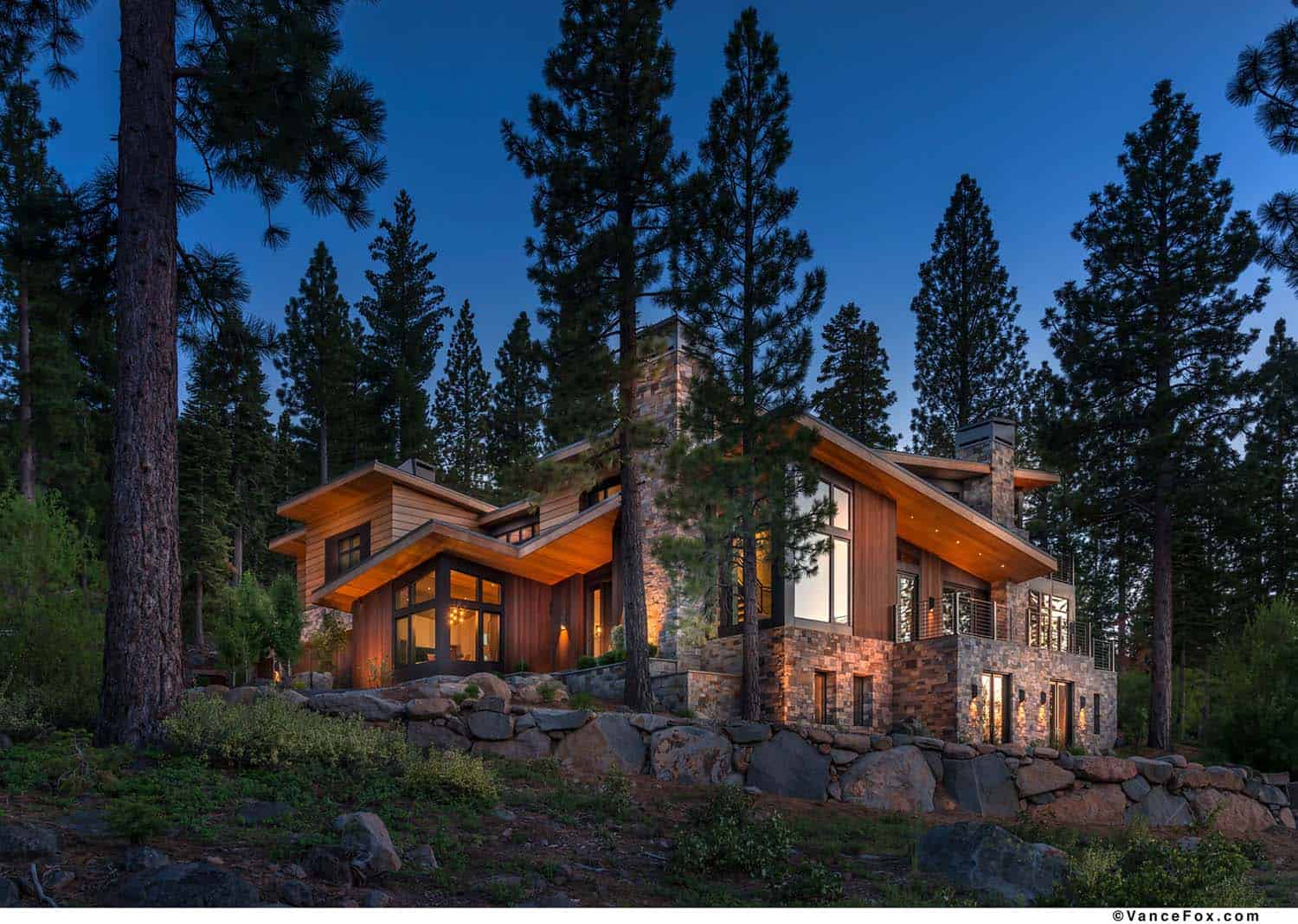 Northern California mountain retreat displays impressive design details-37