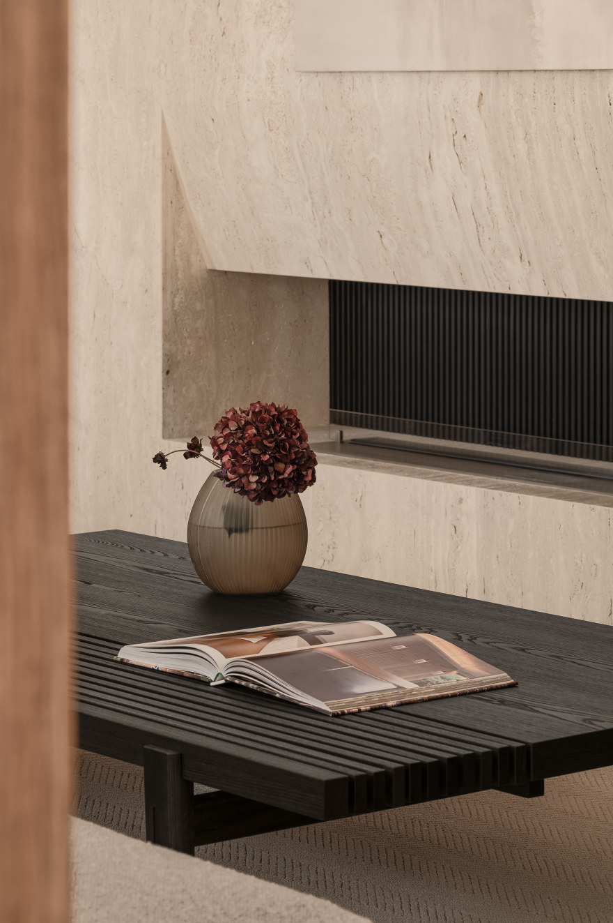 债券;纽带;联系;黏合剂;键;契约;保释金;铐链丨乌克兰基辅丨Bogdanova Bureau-37