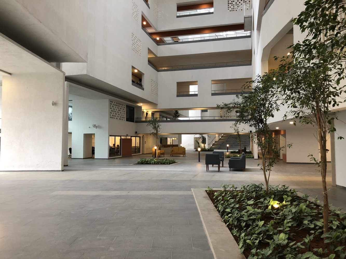 德万哈里的公园边养老院·综合社区生活的活力空间-65