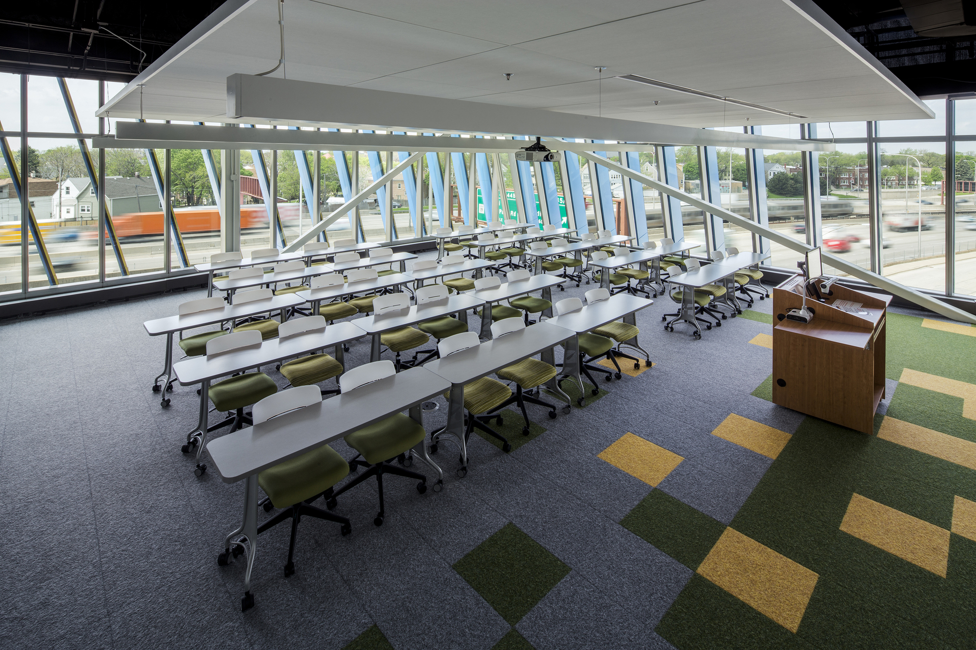 Northeastern Illinois University / JGMA-32