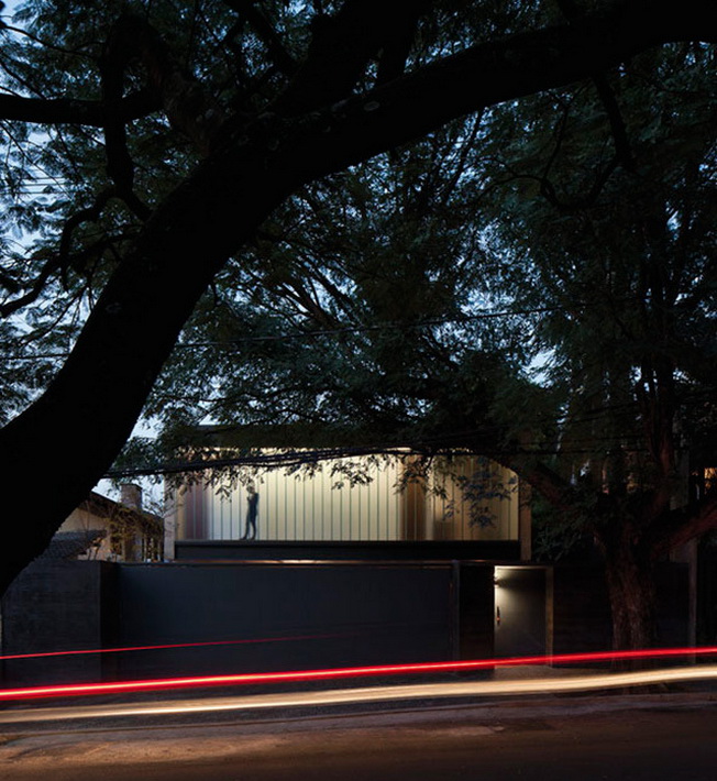 圣保罗带庭院住宅丨巴西圣保罗丨UNA Arquitetos-17