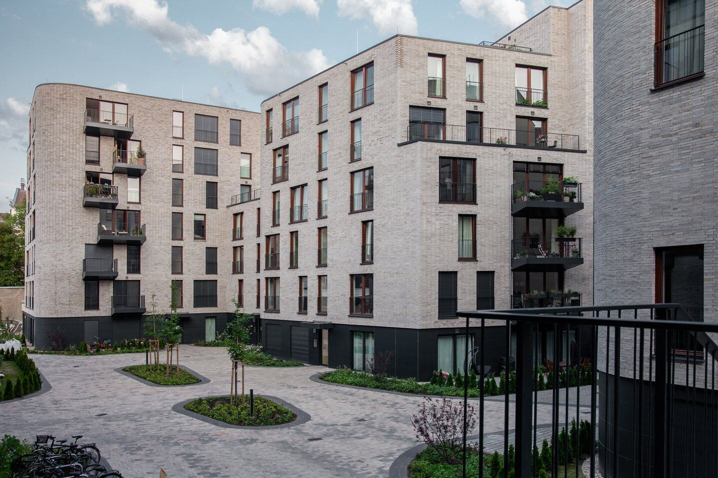 柏林市中心的绿色住宅丨德国柏林丨Gnädinger Architects-28