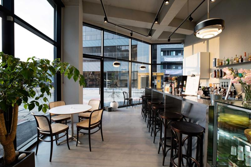 13 坪现代感性咖啡馆，打造独特室内空间-7