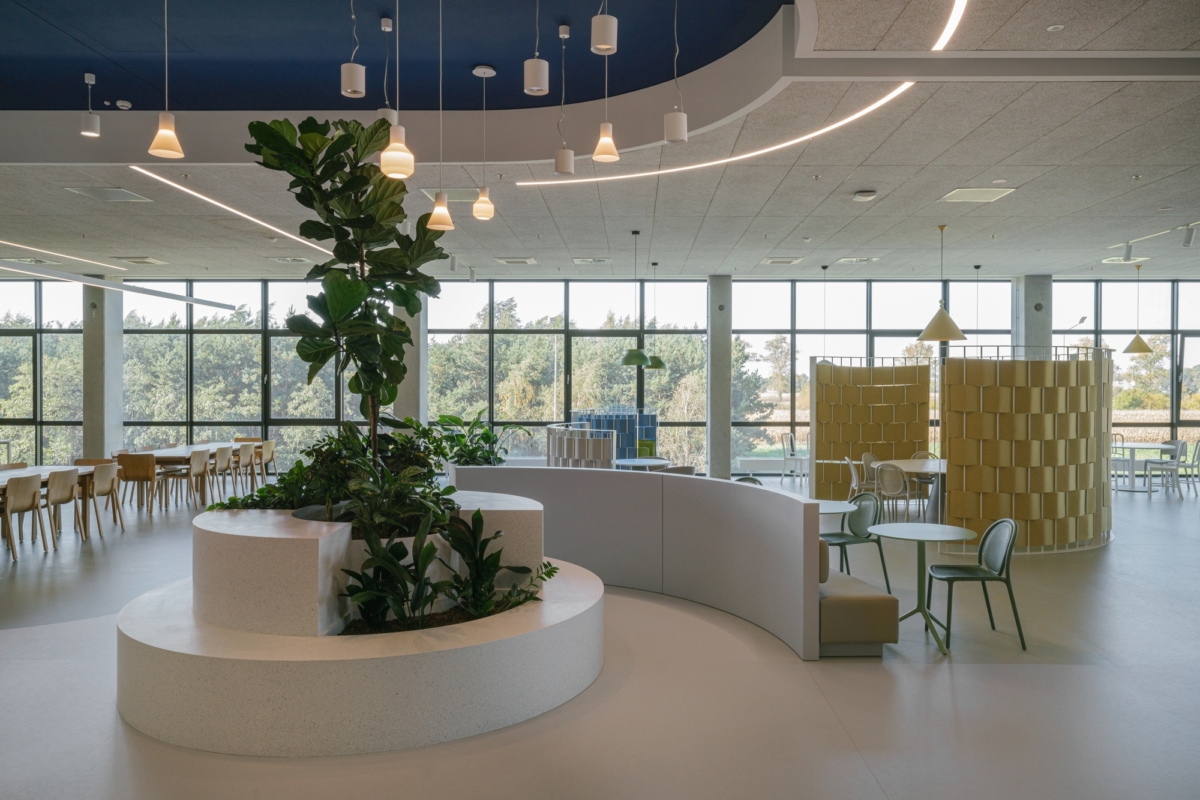 波兰时尚巨头 LPP 开放办公区丨BIDERMANN+WIDE-19