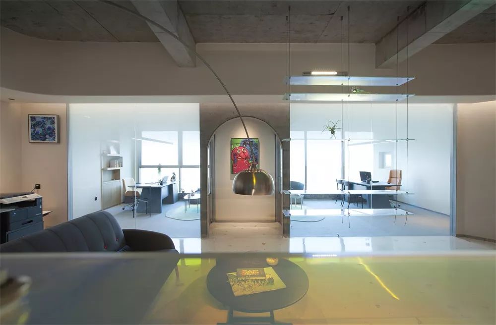 卧野空间设计事务所办公室——自由交流的弧形空间-0