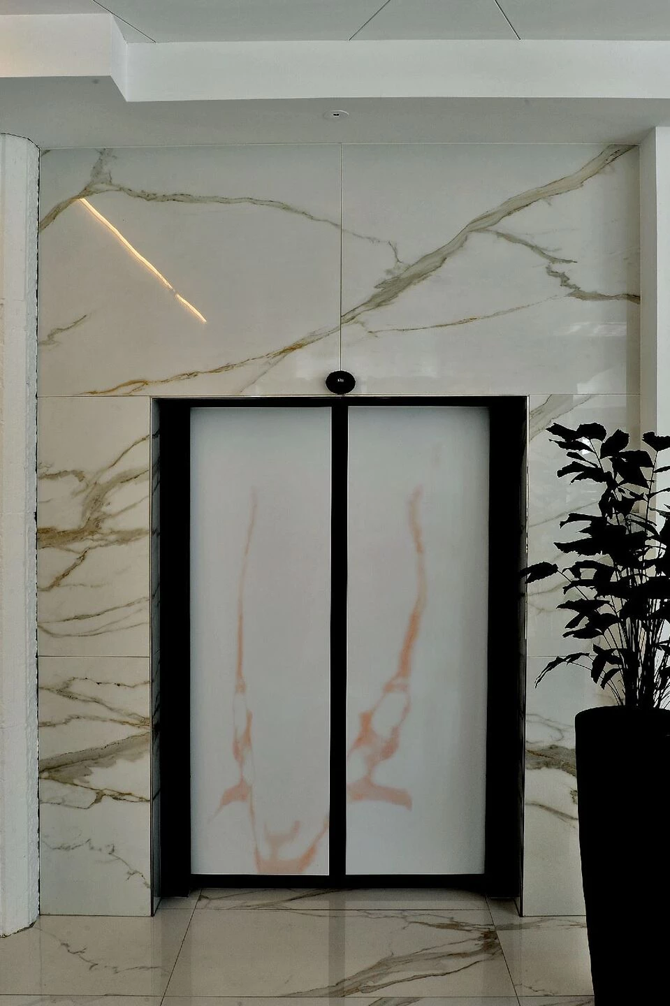 斯洛文尼亚阳光海岸优雅餐厅设计-23